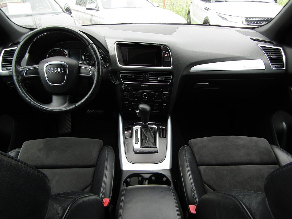Audi Q5 2.0 TDi S-line Quattro