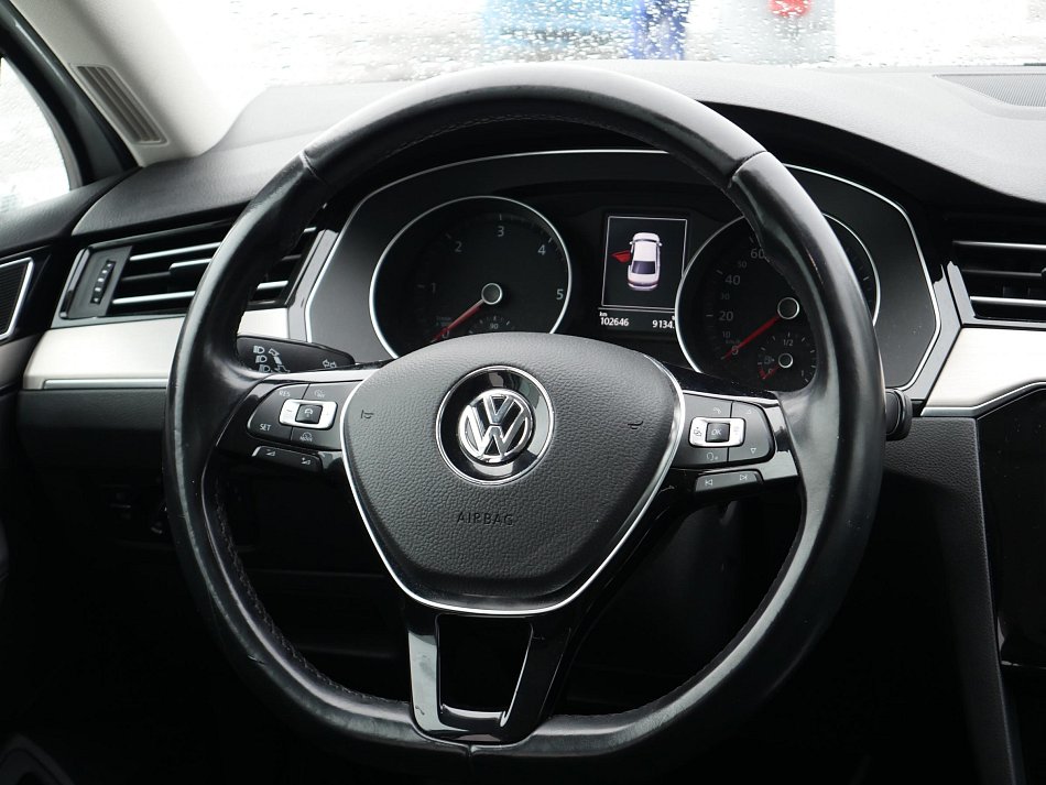 Volkswagen Passat 2.0 TDi 