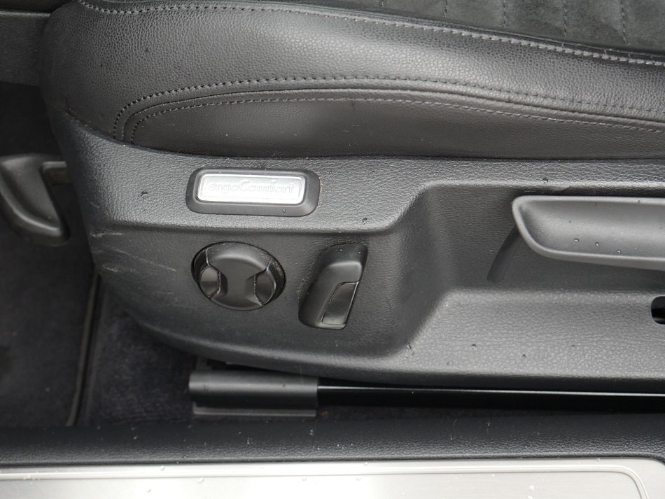 Volkswagen Passat 2.0 TDi 