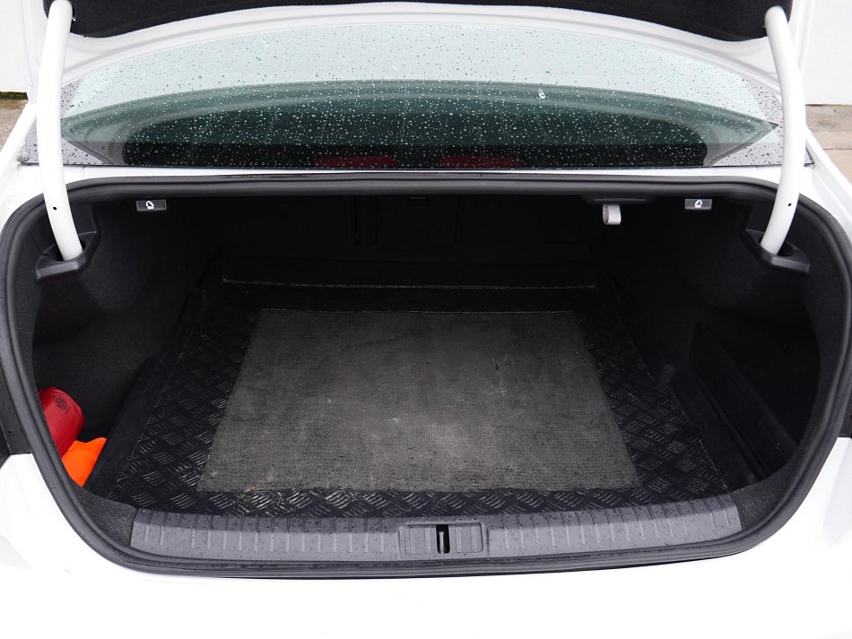 Volkswagen Passat 2.0 TDi 