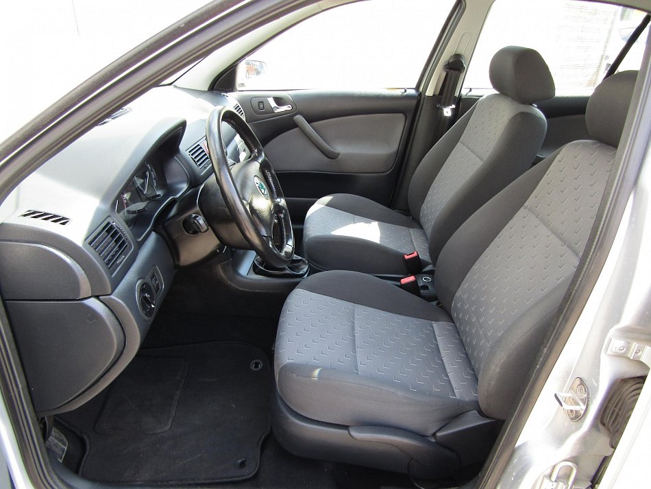 Škoda Octavia II 1.6i 