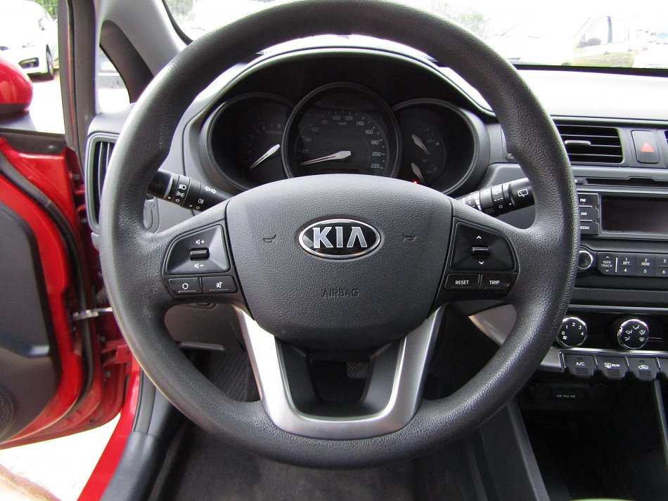 Kia Rio 1.25 i 