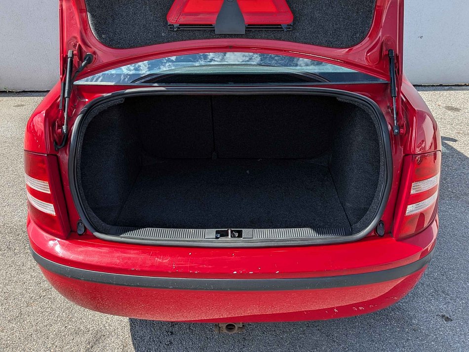 Škoda Fabia I 1.2i  sedan