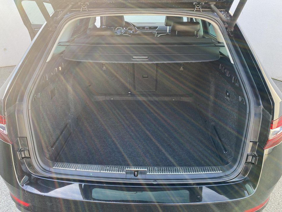 Škoda Superb III 2.0 TDi L&K