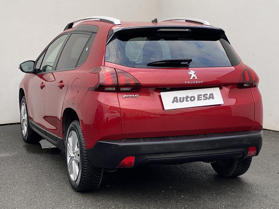 Peugeot 2008 1.2 PT Style