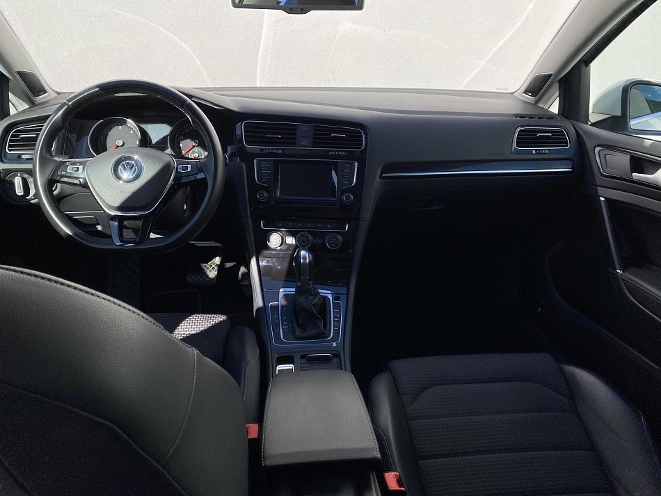 Volkswagen Golf 2.0 TDi Highline