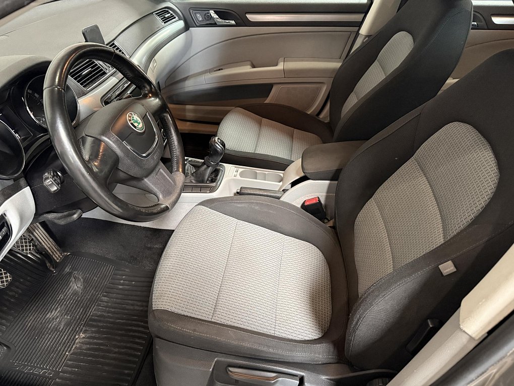 Škoda Superb II 2.0 TDi 