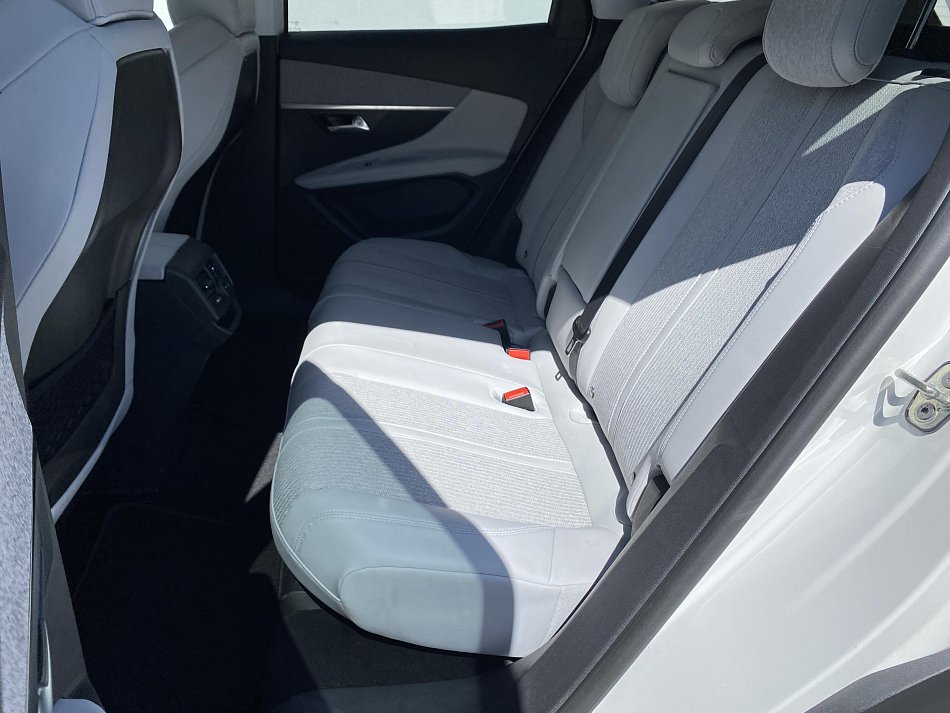 Peugeot 3008 1.2PT Allure