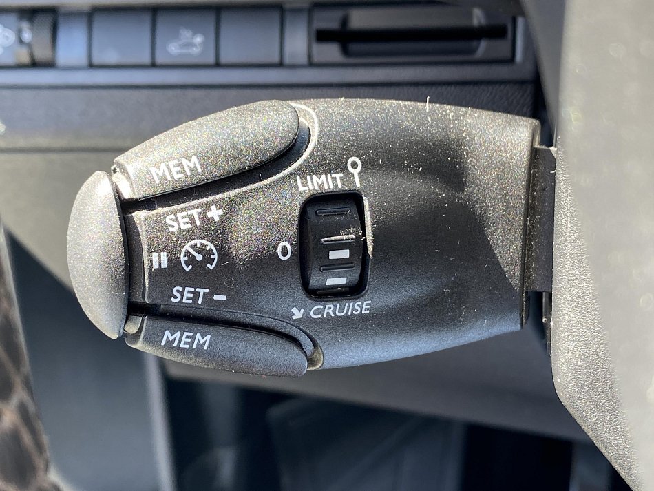 Peugeot 3008 1.2PT Allure