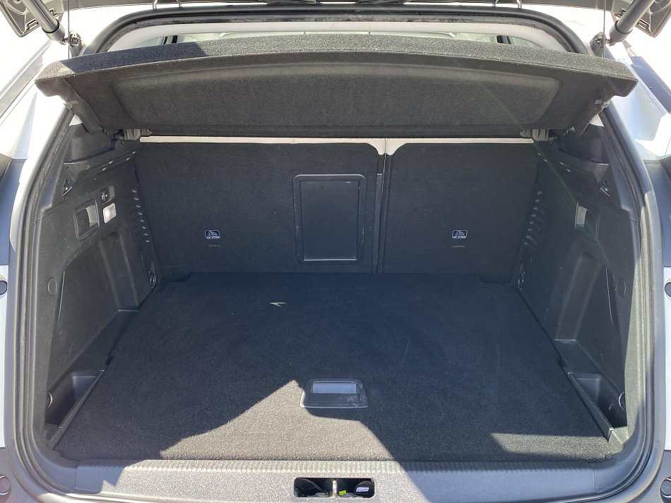 Peugeot 3008 1.2PT Allure