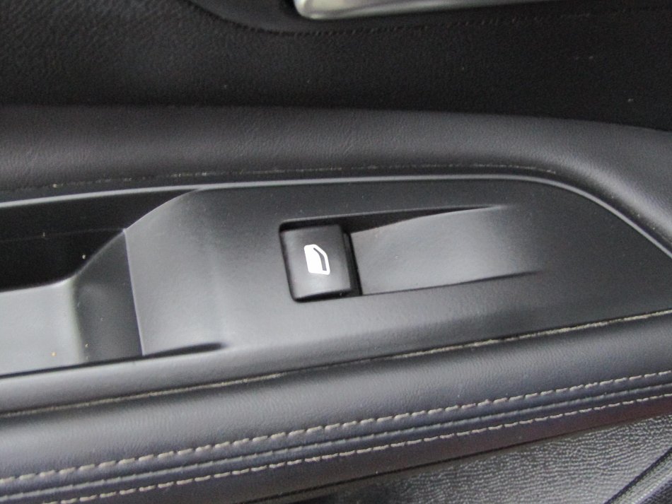 Peugeot 3008 1.2 PT Allure