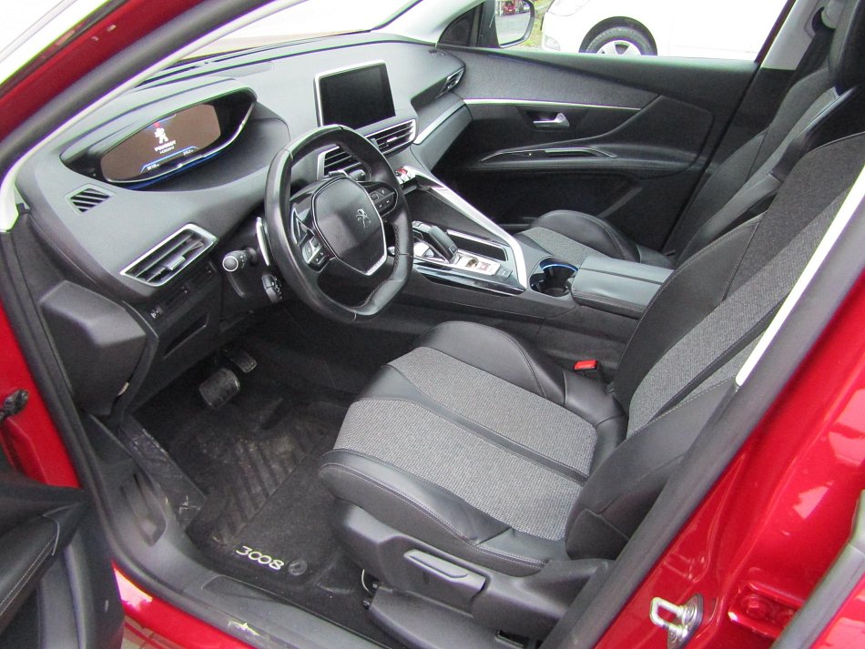 Peugeot 3008 1.2 PT Allure