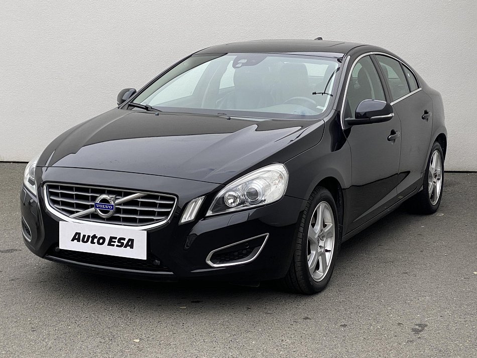 Volvo S60 2.0 D Summum