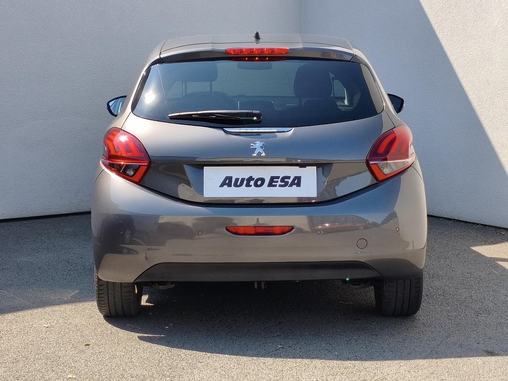 Peugeot 208 1.2PT  TechEDITION