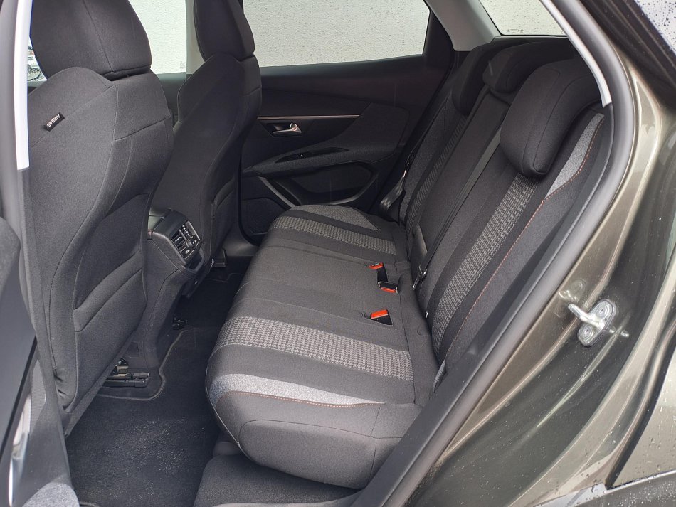 Peugeot 3008 1.2 PT Crossway