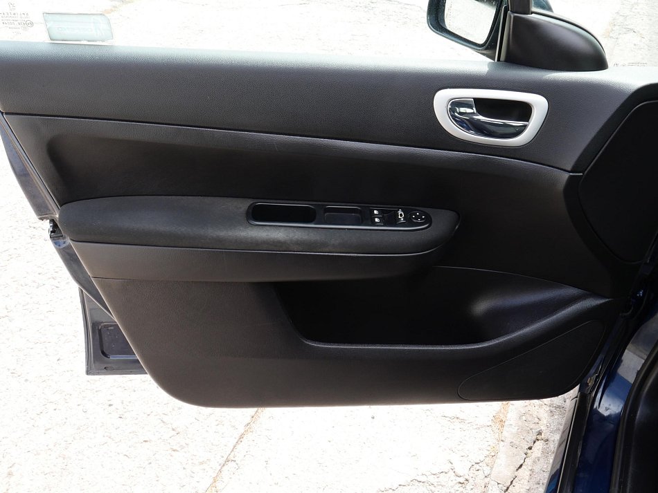 Peugeot 307 1.4i 