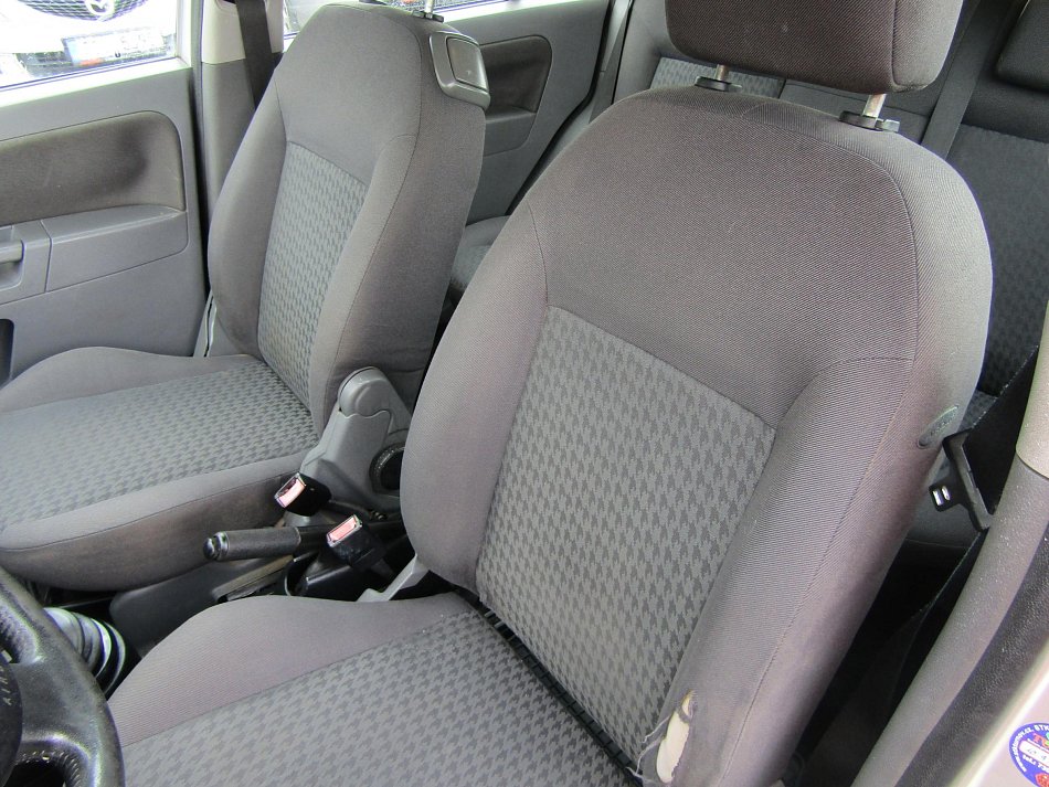 Ford Fusion 1.4 i 