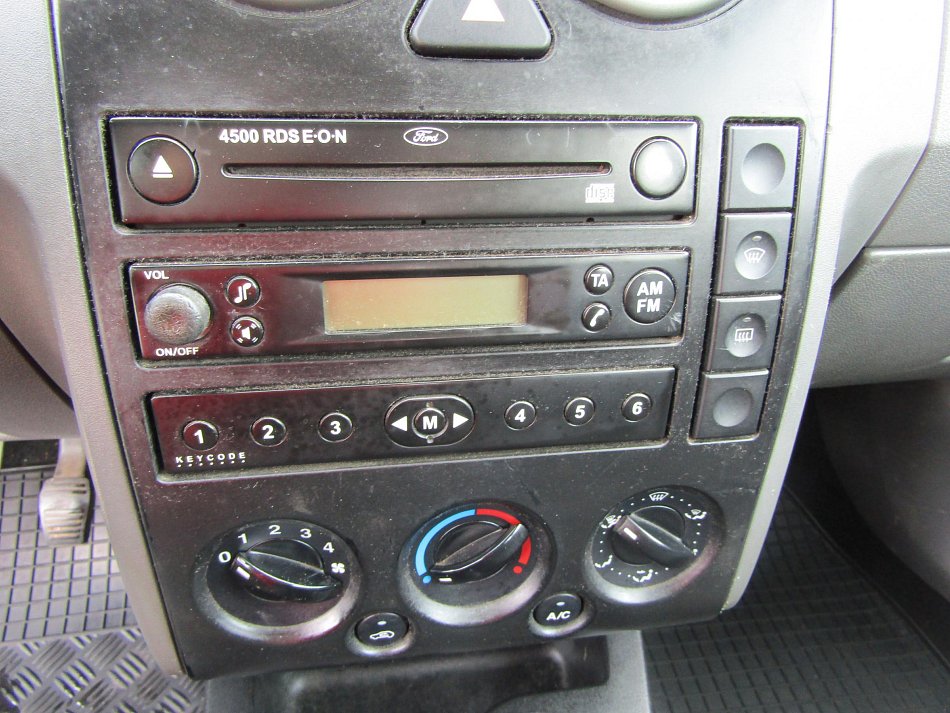 Ford Fusion 1.4 i 