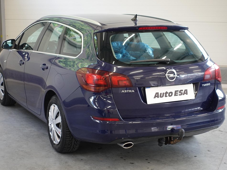 Opel Astra 1.4T 