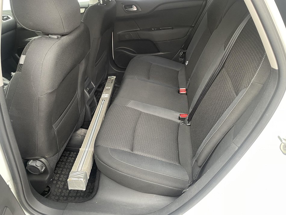 Citroën C4 1.6i 