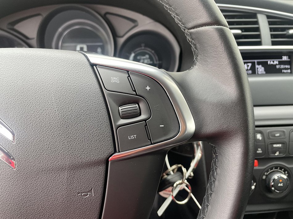 Citroën C4 1.6i 