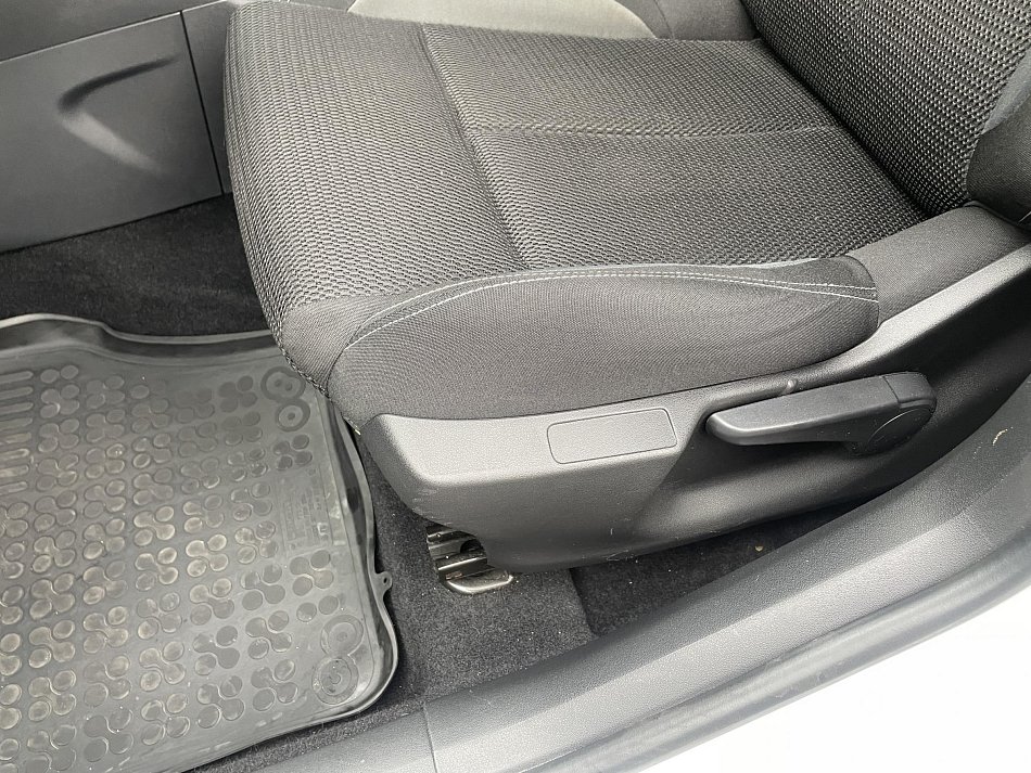Citroën C4 1.6i 