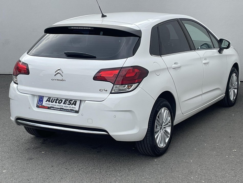 Citroën C4 1.6i 