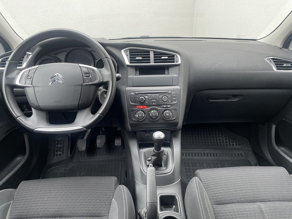 Citroën C4 1.6i 