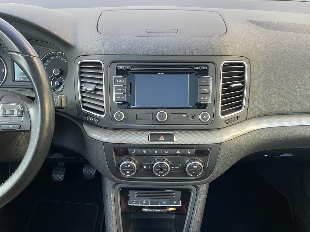 Volkswagen Sharan 2.0 TDi Match