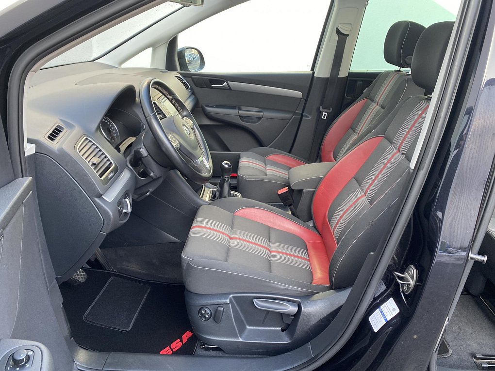 Volkswagen Sharan 2.0 TDi Match