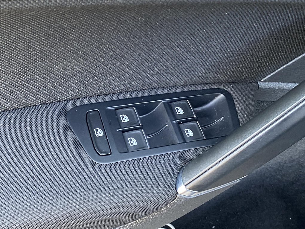 Volkswagen Golf 2.0TSi GTi