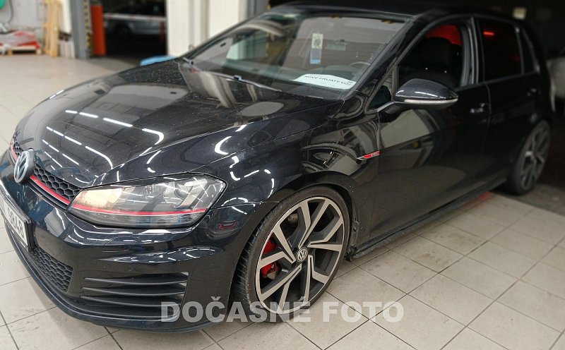 Volkswagen Golf 2.0 TSi  Gti