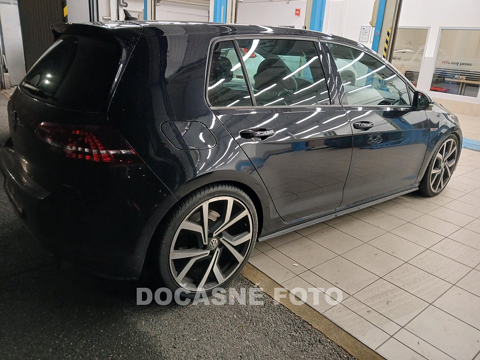Volkswagen Golf 2.0 TSi  Gti