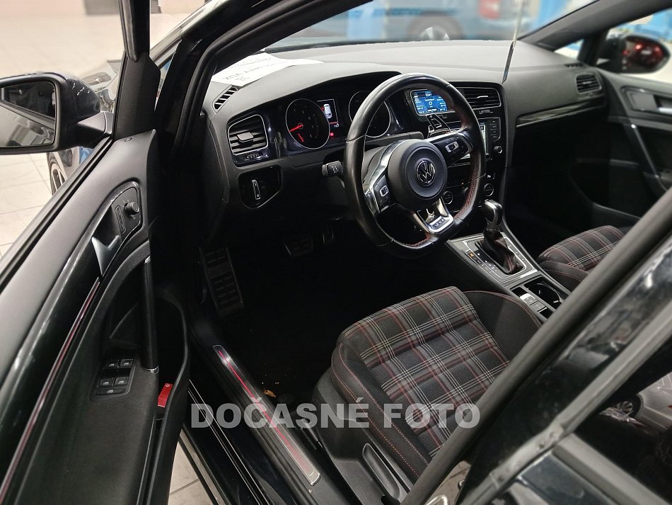 Volkswagen Golf 2.0 TSi  Gti