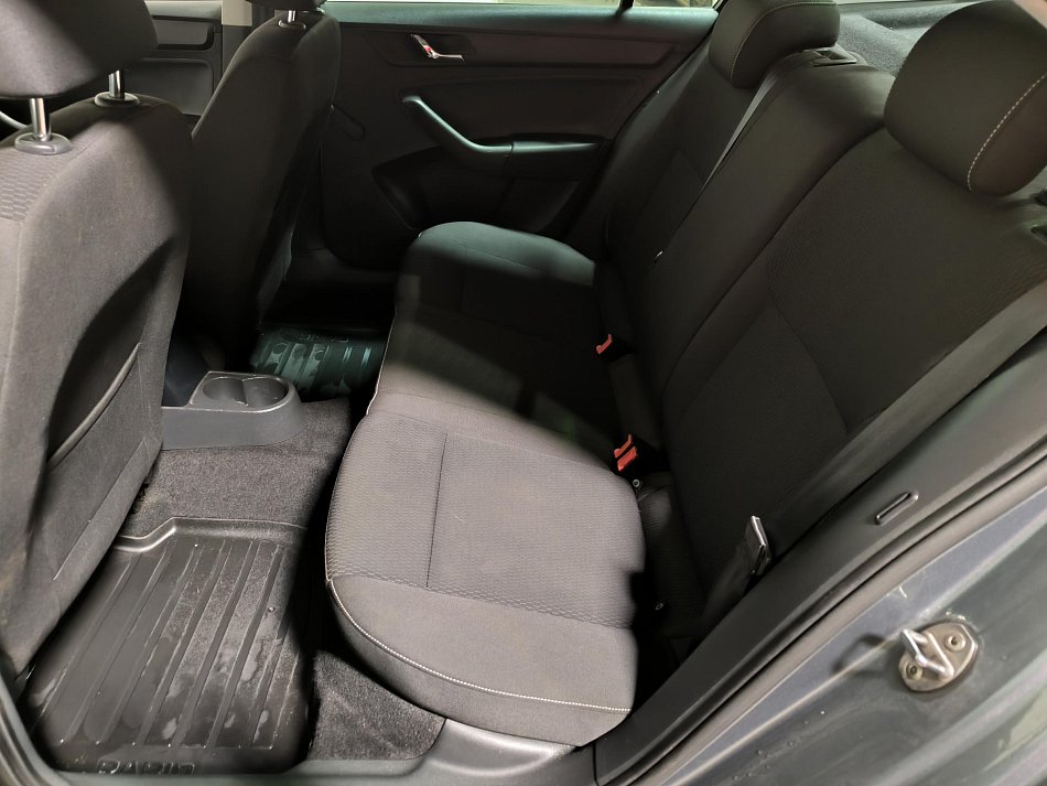 Škoda Rapid 1.6 TDi Ambition