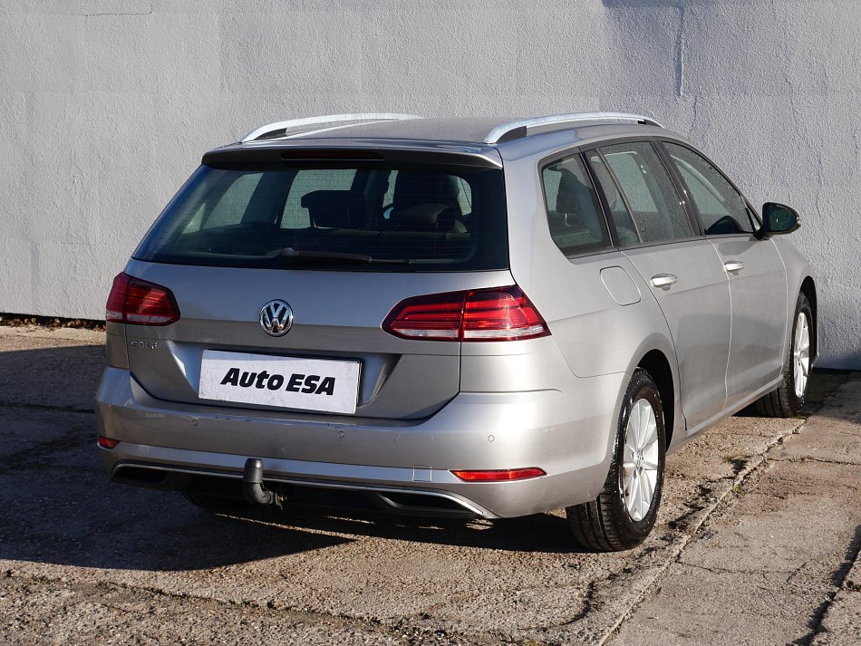 Volkswagen Golf 1.0 TSi 