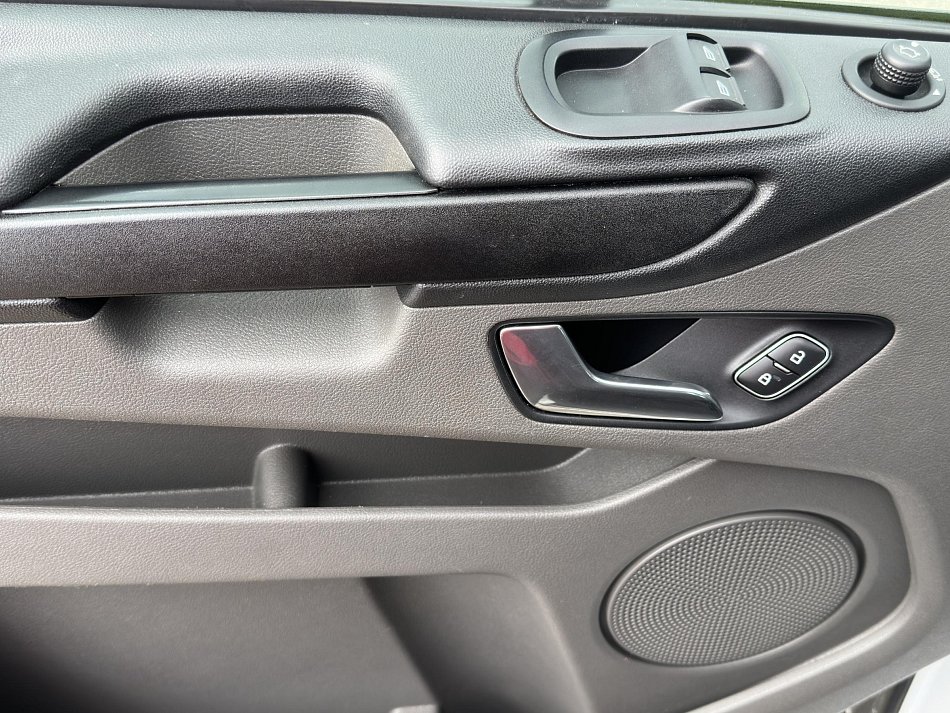 Ford Transit Custom 2.0TDCi Trend L2 6míst