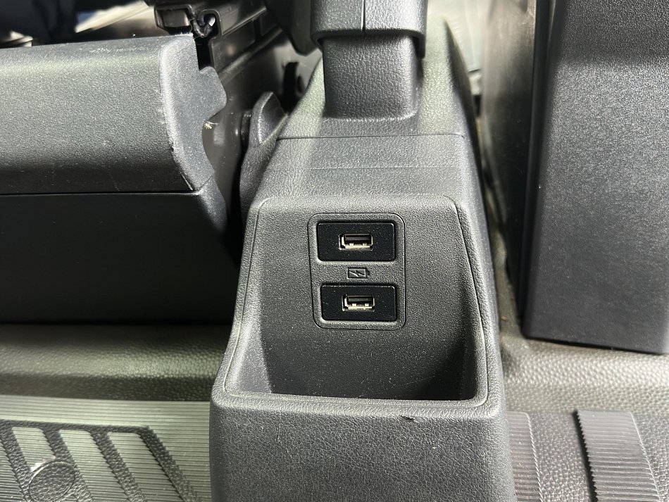 Ford Transit Custom 2.0TDCi Trend L2 6míst