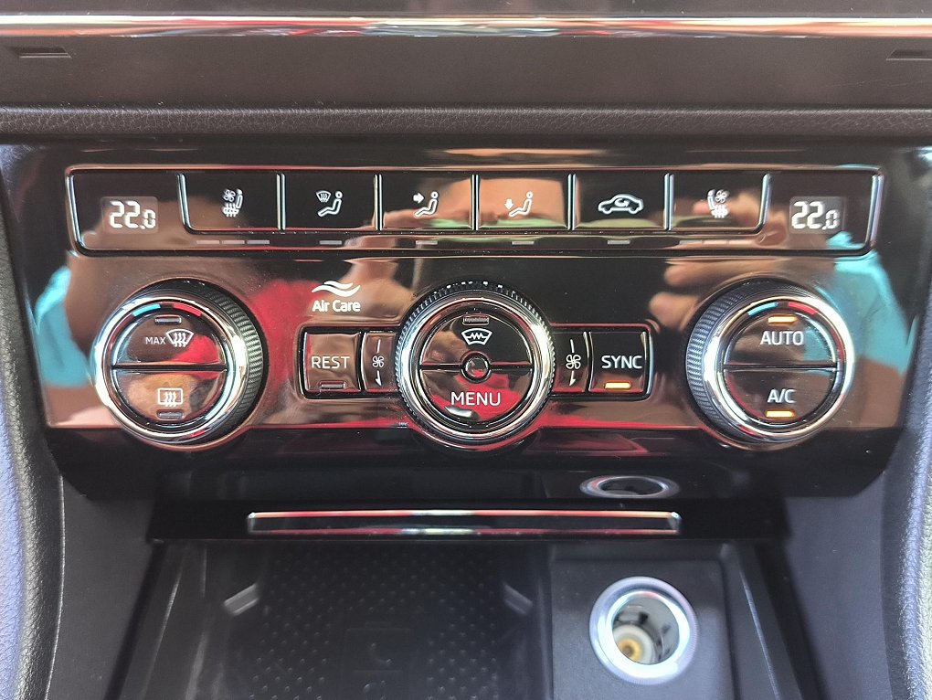 Škoda Superb III 2.0 TDi L&K