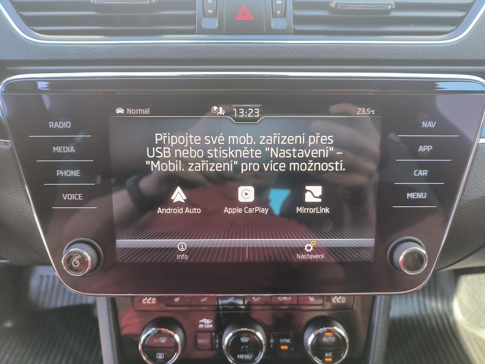 Škoda Superb III 2.0 TDi L&K