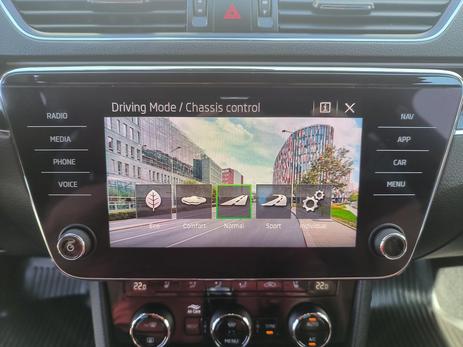 Škoda Superb III 2.0 TDi L&K