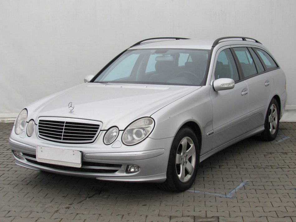 Mercedes-Benz Třída E 1.8  E200