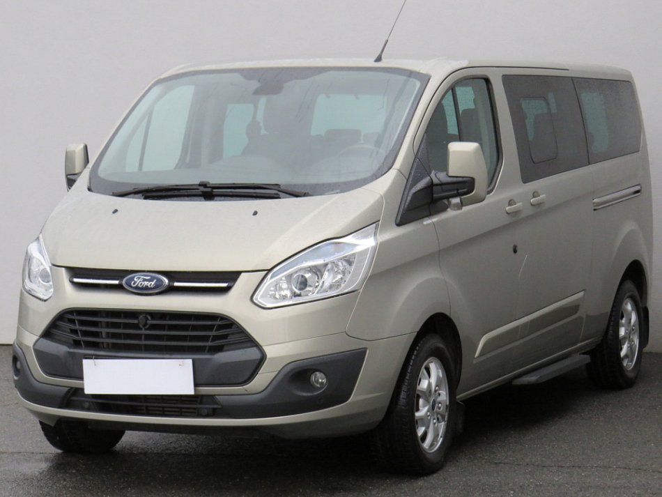 Ford Tourneo Custom 2.2TDCi Trend L2 9míst