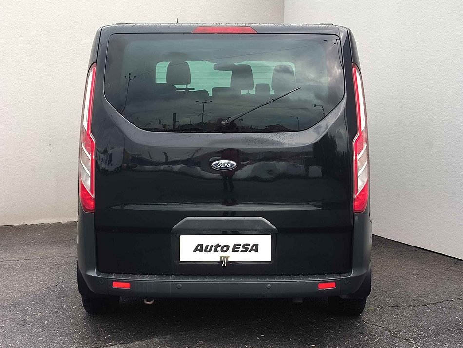 Ford Tourneo Custom 2.2TDCi Trend L2 9míst