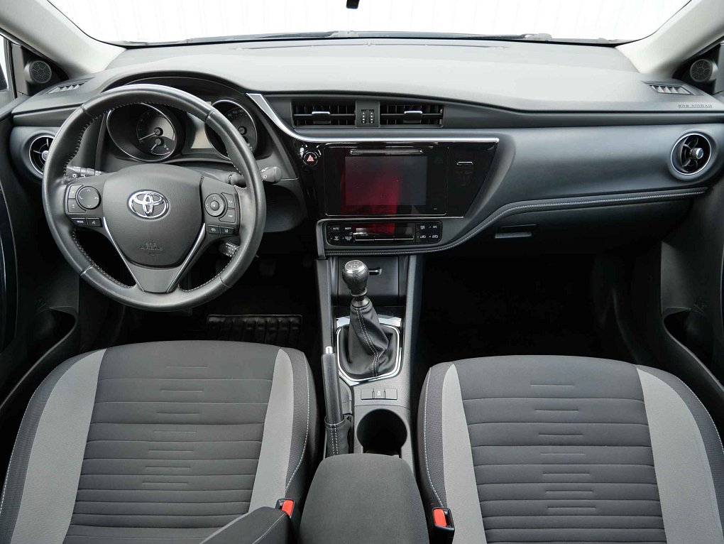 Toyota Auris 1.6i 