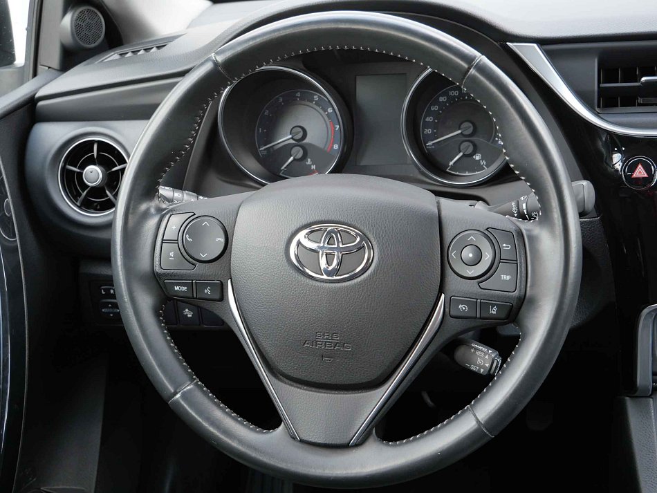 Toyota Auris 1.6i 