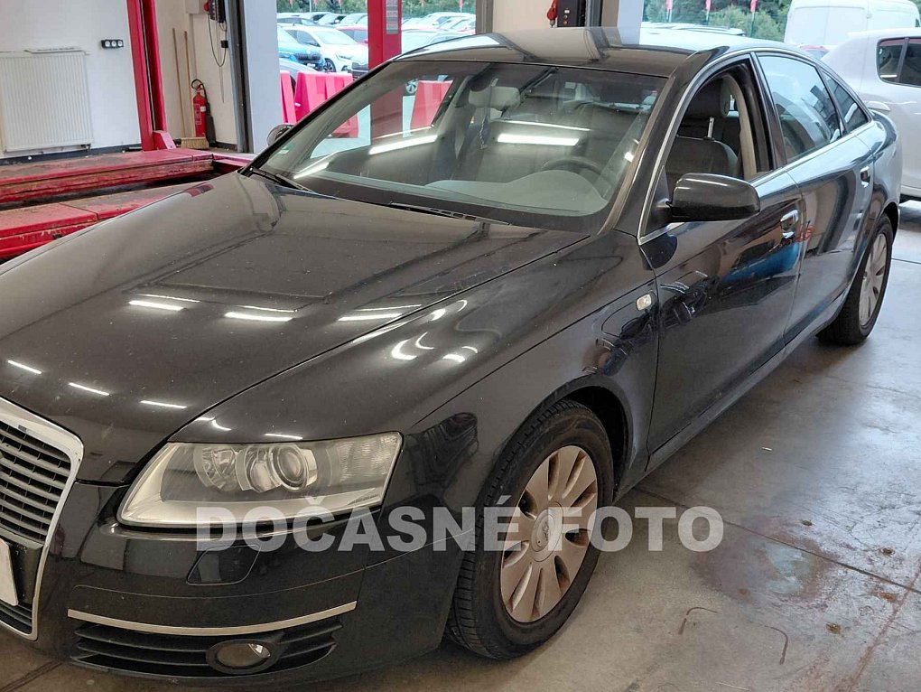 Audi A6 2.4i 