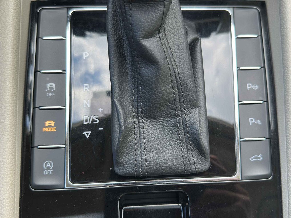 Škoda Superb III 2.0TSi  4x4
