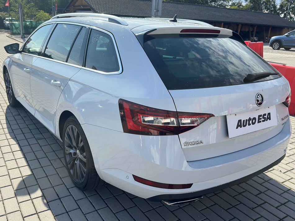 Škoda Superb III 2.0TSi  4x4