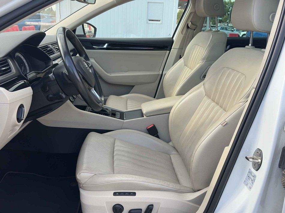 Škoda Superb III 2.0TSi  4x4